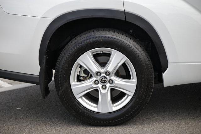 used 2023 Toyota Highlander car, priced at $33,690