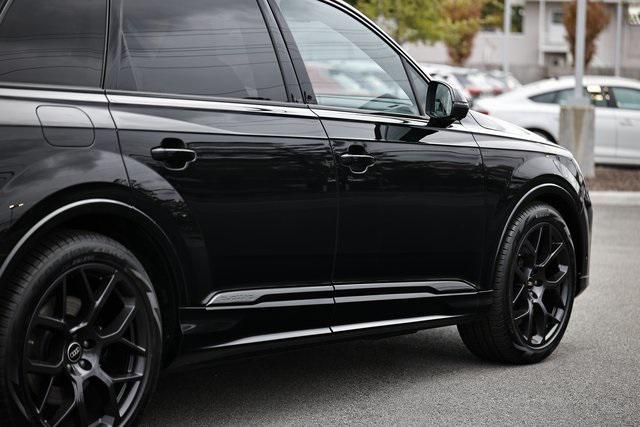 new 2025 Audi SQ7 car, priced at $96,257
