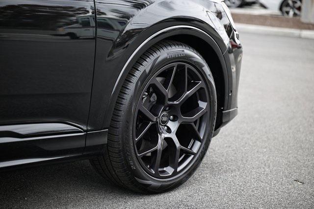 new 2025 Audi SQ7 car, priced at $96,257