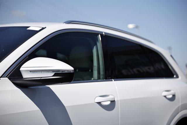 new 2025 Audi Q5 car, priced at $54,275
