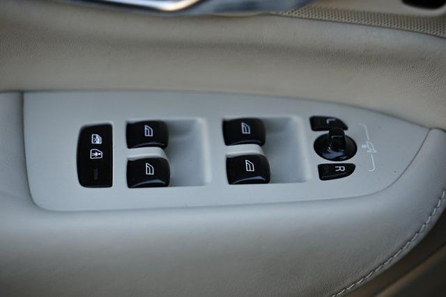 used 2019 Volvo XC90 car, priced at $25,490