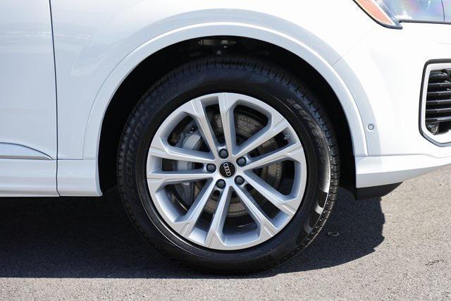 used 2025 Audi Q7 car, priced at $61,690