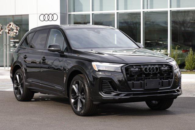 new 2025 Audi Q7 car, priced at $73,527