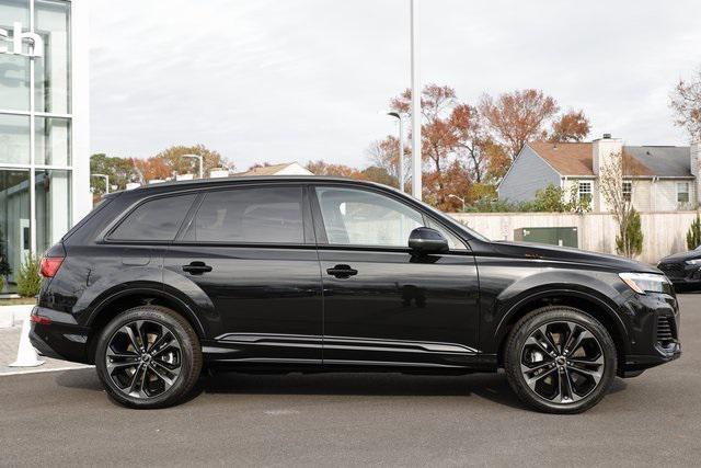 new 2025 Audi Q7 car, priced at $73,527