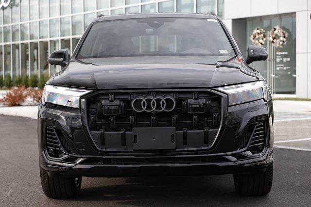 new 2025 Audi Q7 car, priced at $73,527