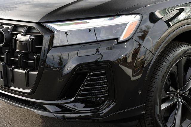 new 2025 Audi Q7 car, priced at $73,527