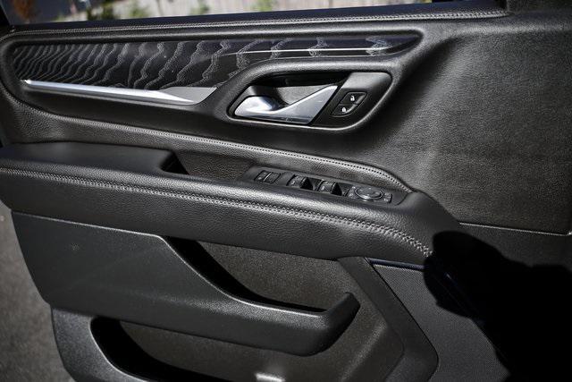 used 2024 GMC Yukon car, priced at $67,990