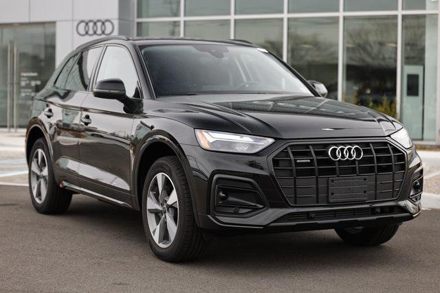 new 2025 Audi Q5 car, priced at $43,337