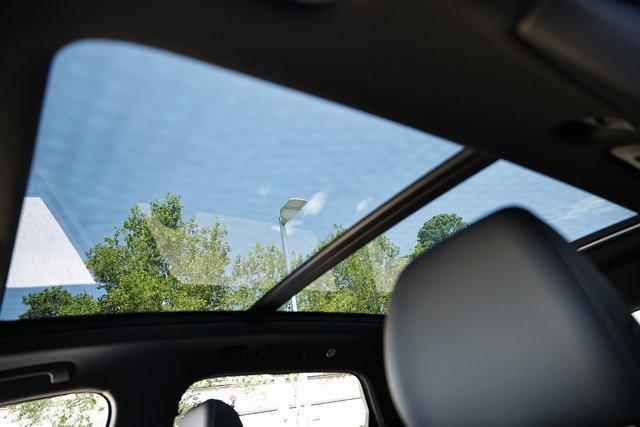 new 2025 Audi Q7 car, priced at $75,530