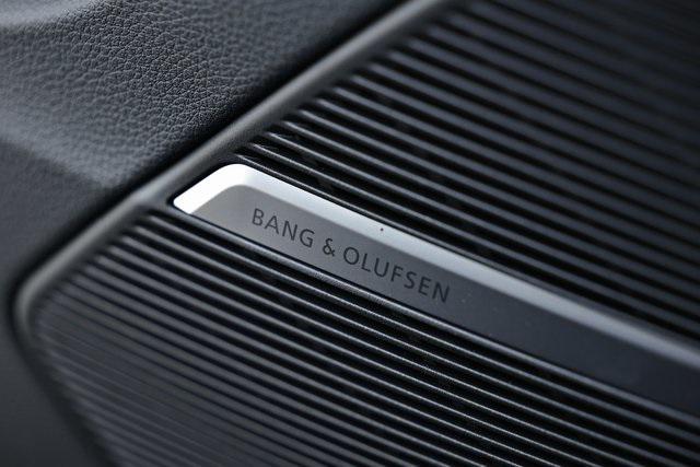 new 2025 Audi Q7 car, priced at $75,530