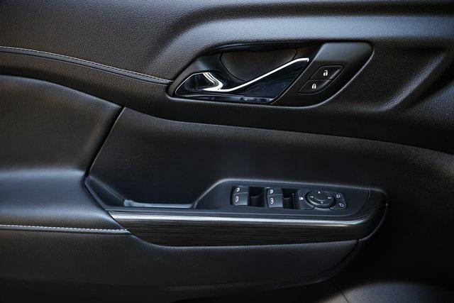 used 2023 GMC Acadia car, priced at $28,342