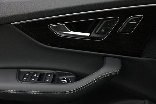 used 2025 Audi Q7 car, priced at $68,690