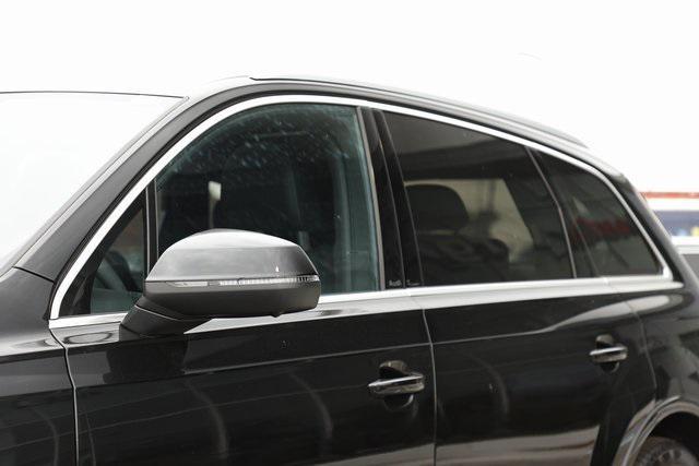 used 2025 Audi Q7 car, priced at $68,690