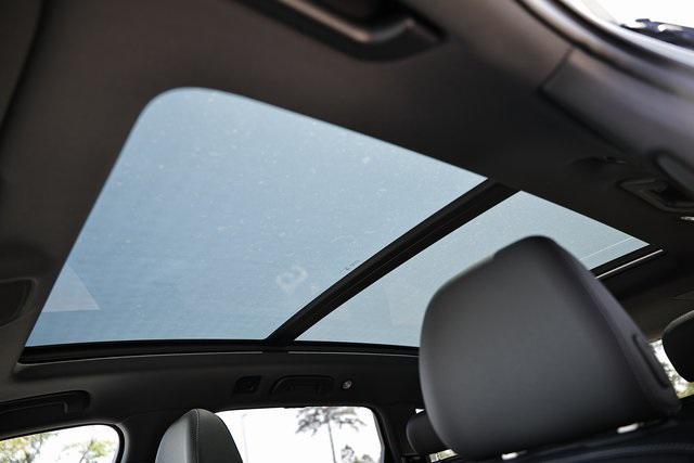 new 2025 Audi Q7 car, priced at $76,900