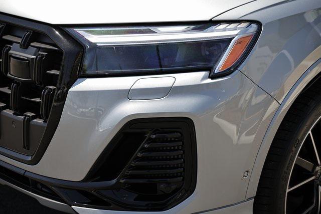 new 2025 Audi Q7 car, priced at $76,900