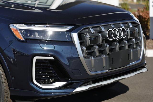 new 2025 Audi Q7 car, priced at $71,750