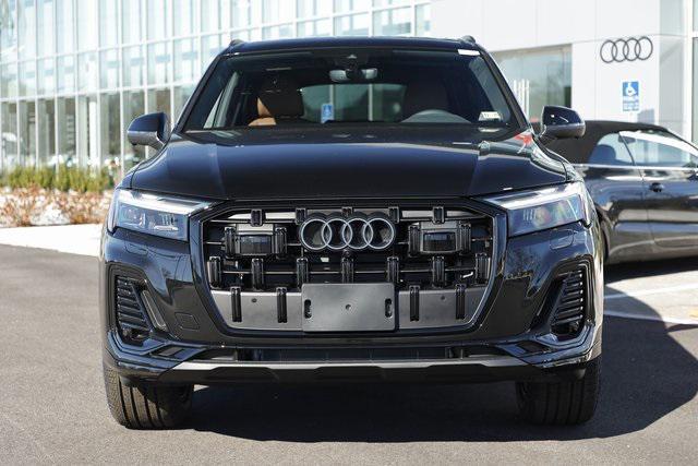 new 2025 Audi Q7 car, priced at $65,977