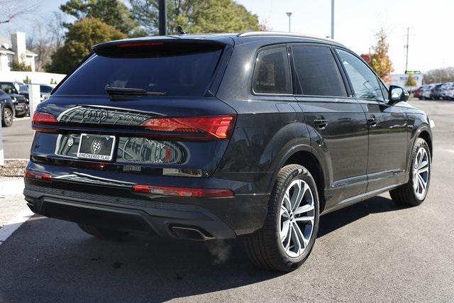 new 2025 Audi Q7 car, priced at $65,977