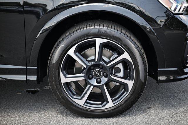 new 2025 Audi Q3 car, priced at $45,700