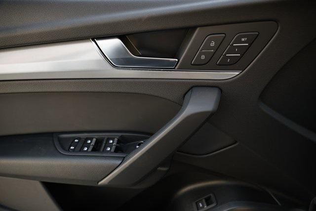 new 2025 Audi Q5 car, priced at $49,867