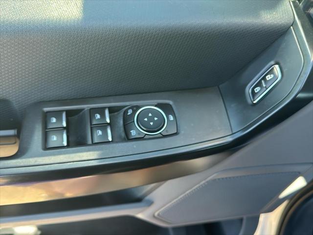 used 2022 Ford F-150 car, priced at $35,000