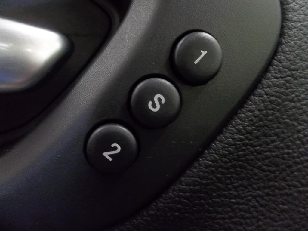 used 2021 Jeep Cherokee car, priced at $25,990