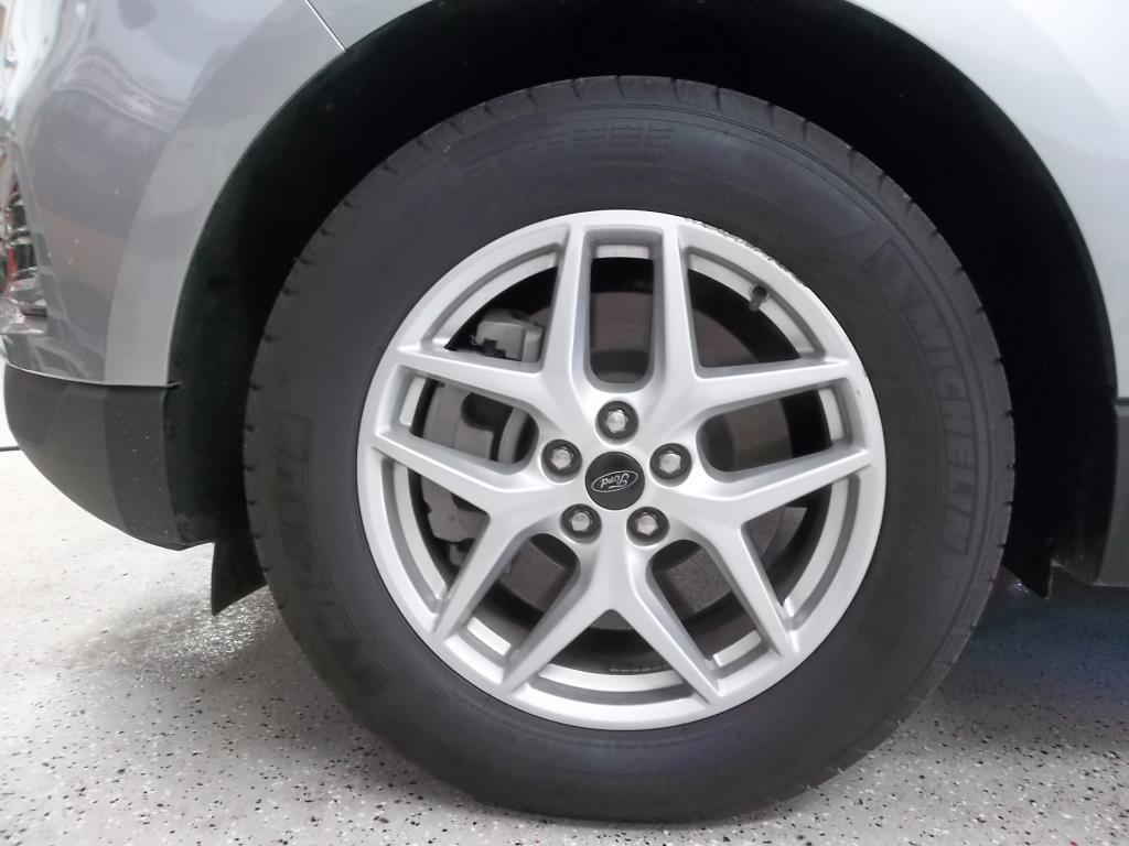 used 2024 Ford Edge car, priced at $23,990