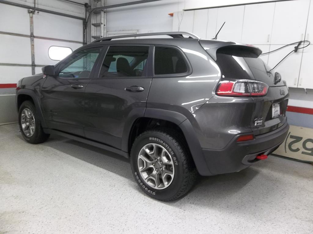 used 2021 Jeep Cherokee car, priced at $25,990