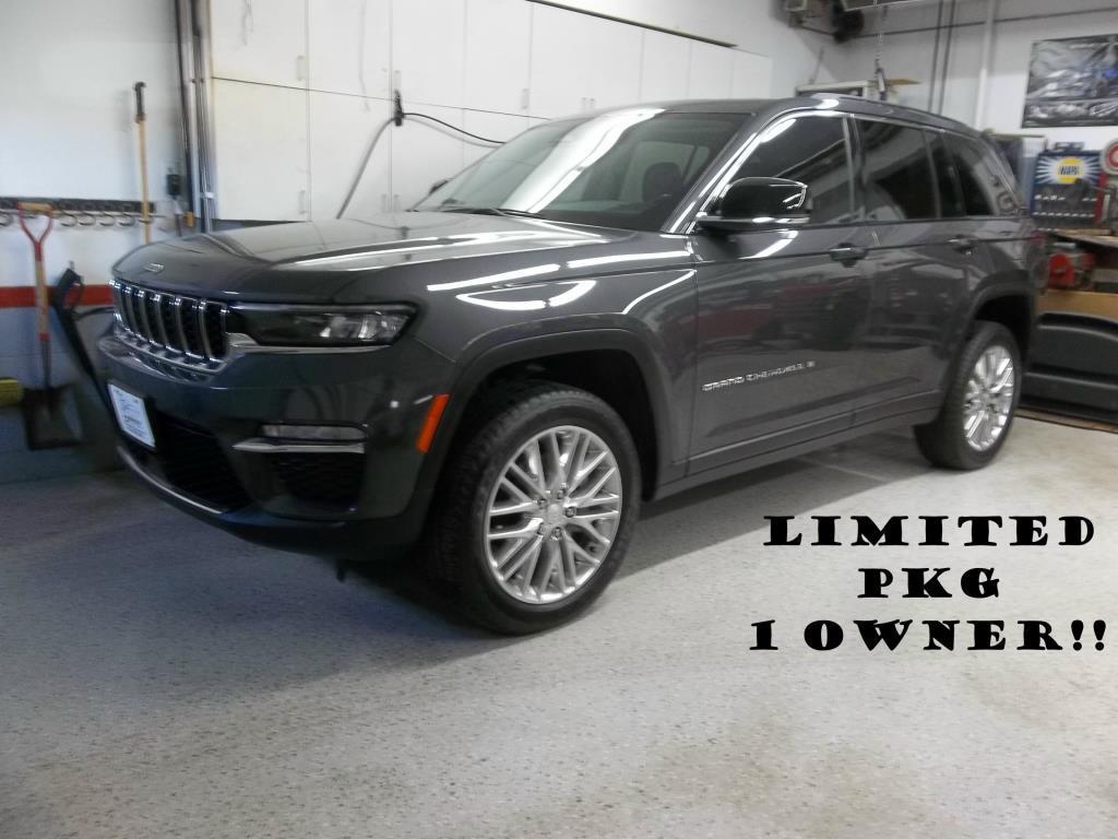 used 2022 Jeep Grand Cherokee car, priced at $31,990