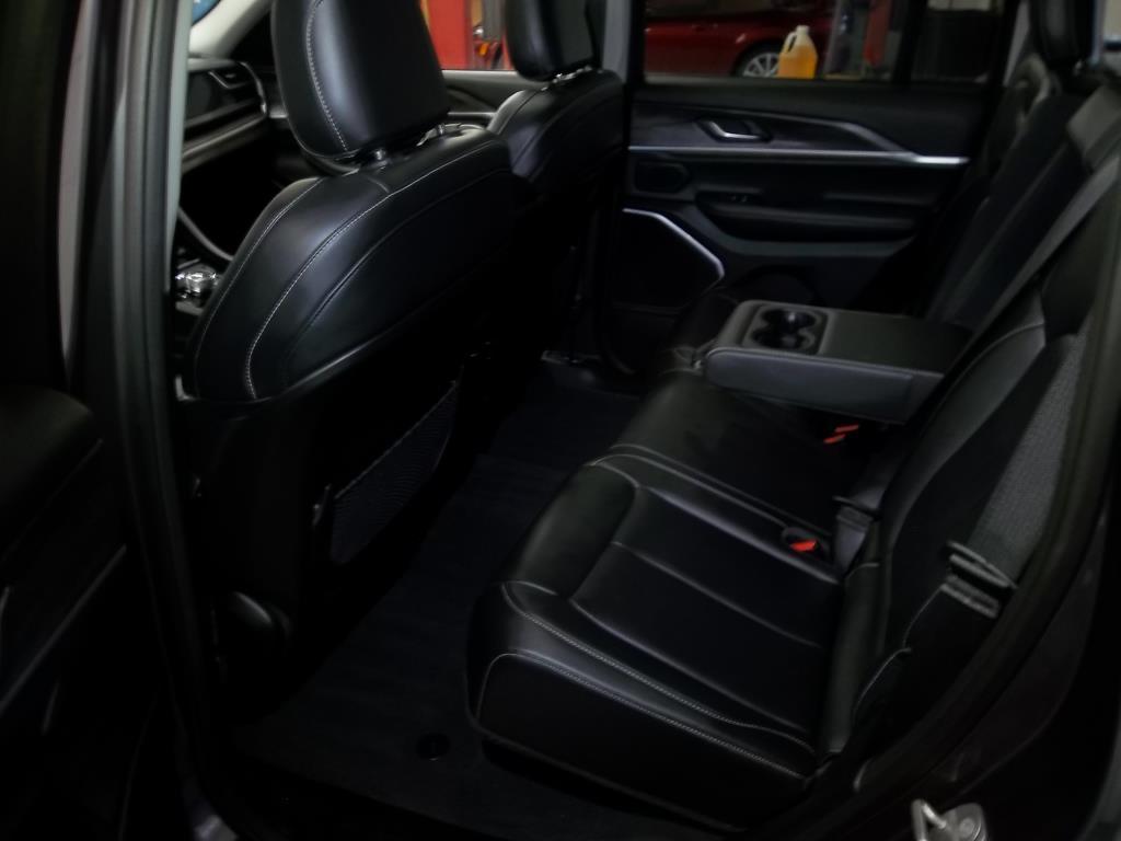 used 2022 Jeep Grand Cherokee car, priced at $31,990