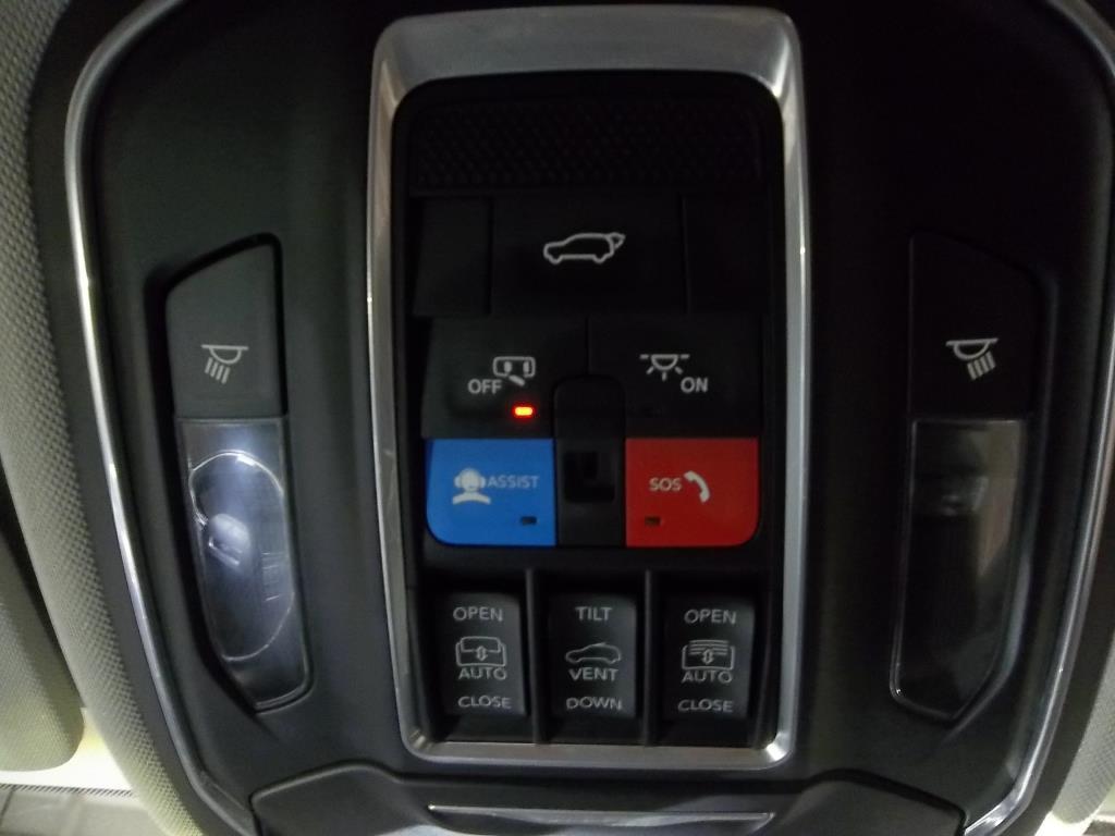 used 2022 Jeep Grand Cherokee car, priced at $31,990