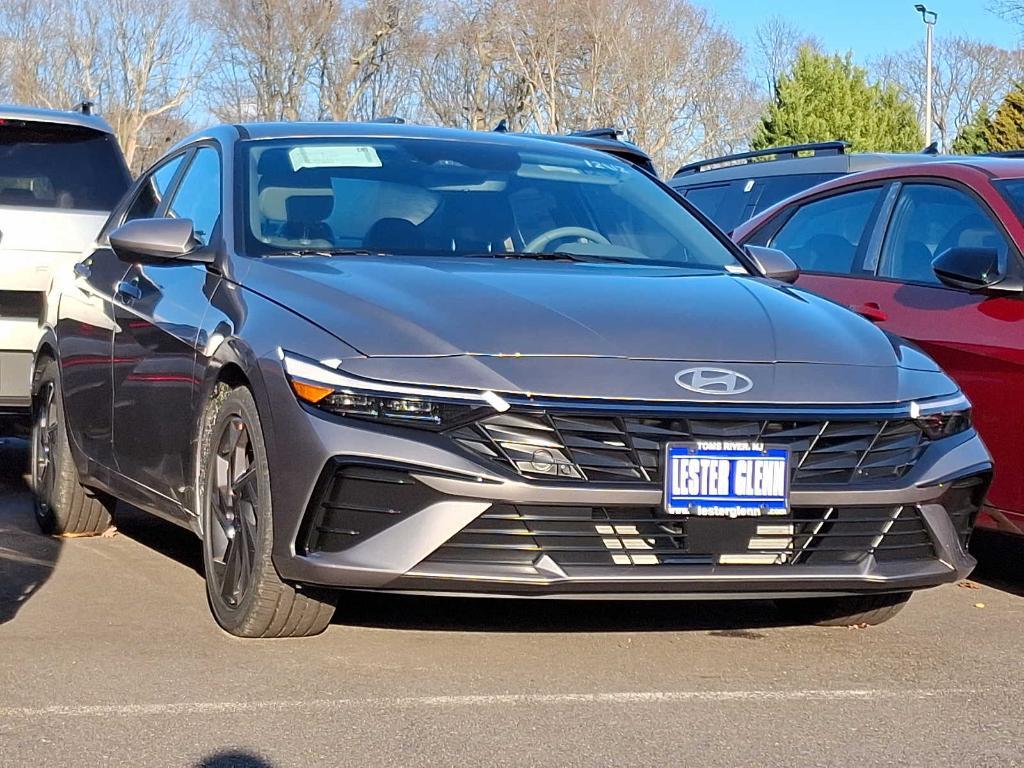 new 2025 Hyundai Elantra car, priced at $26,260