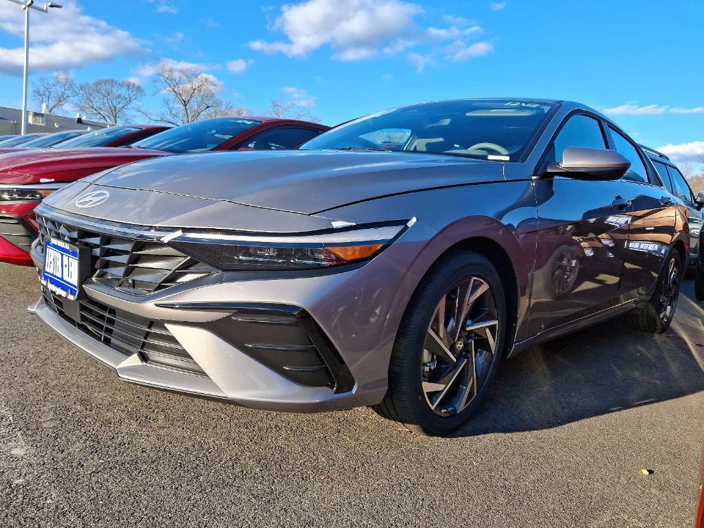 new 2025 Hyundai Elantra car, priced at $26,260