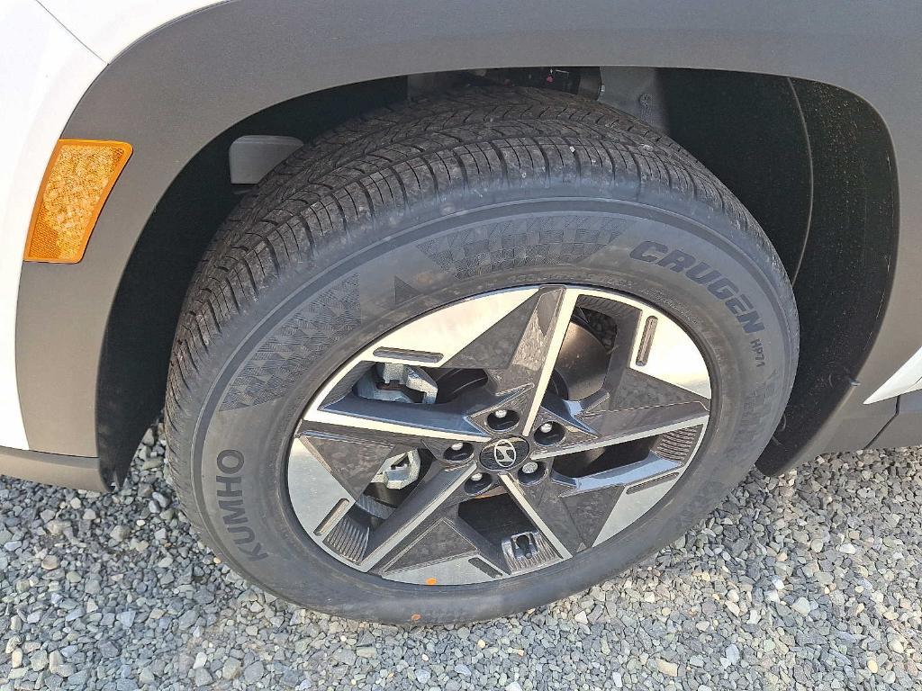 new 2025 Hyundai Tucson car, priced at $32,905