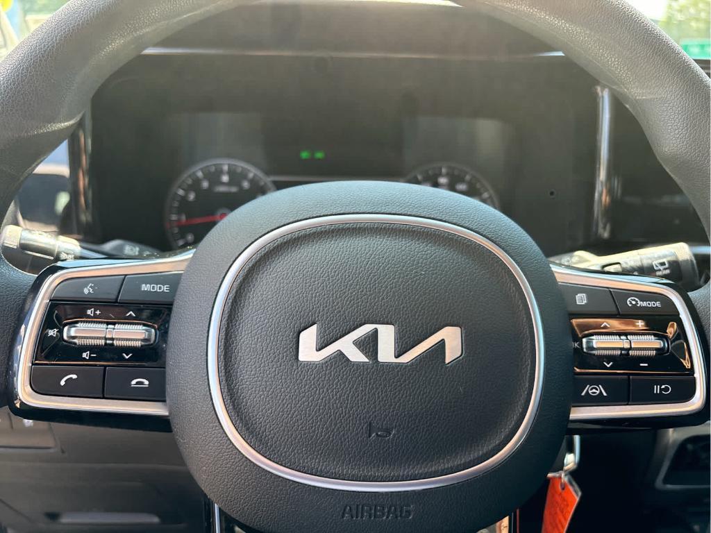 used 2023 Kia Sorento car, priced at $22,447