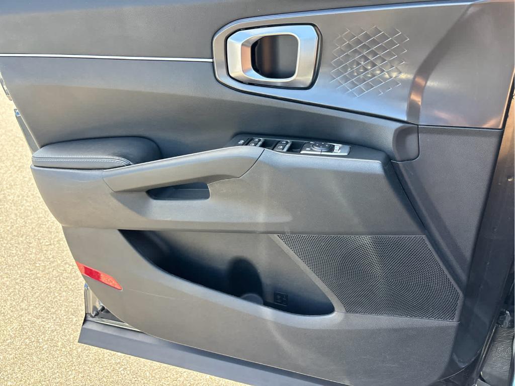 used 2023 Kia Sorento car, priced at $22,447