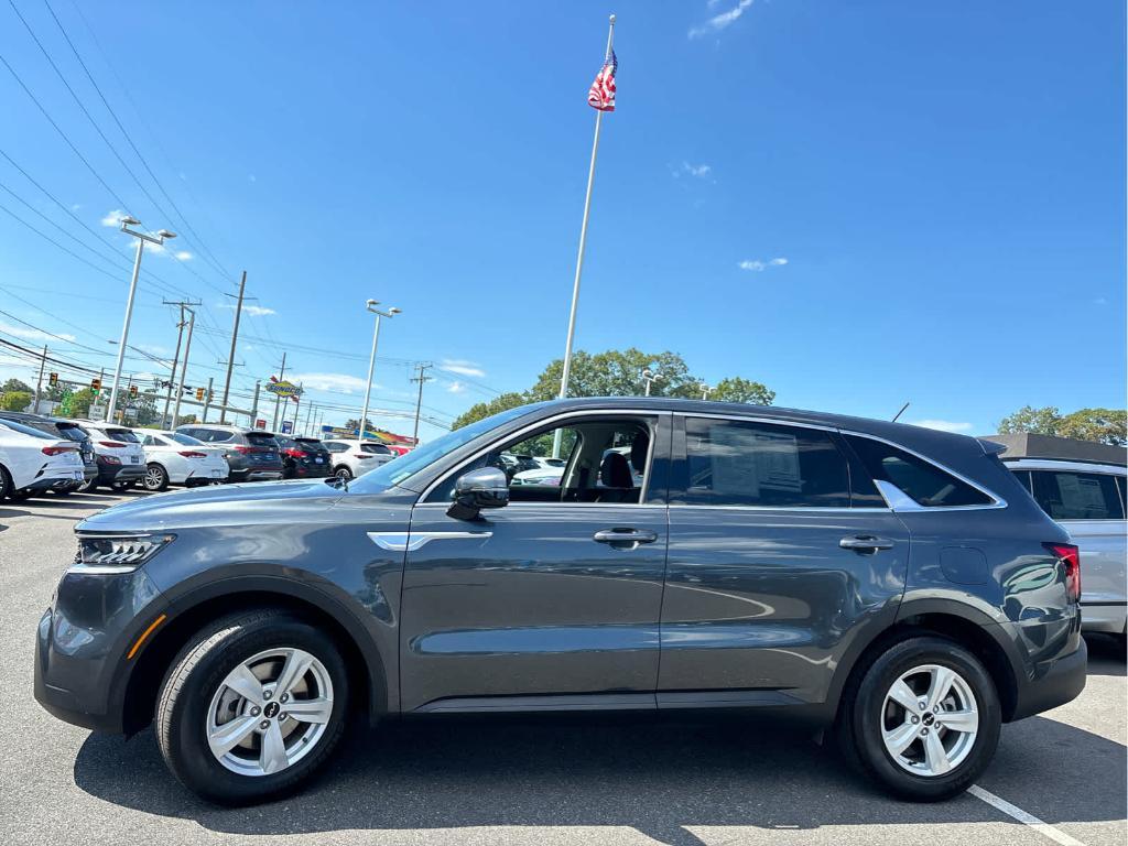 used 2023 Kia Sorento car, priced at $22,447