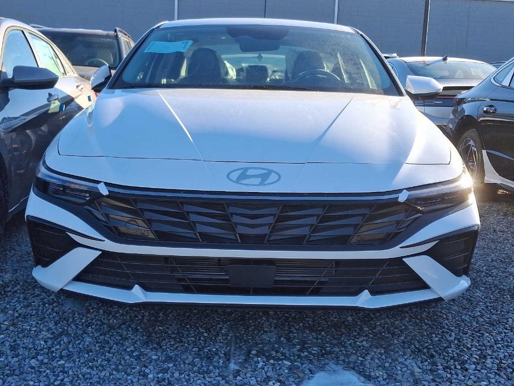 new 2025 Hyundai Elantra car, priced at $26,725