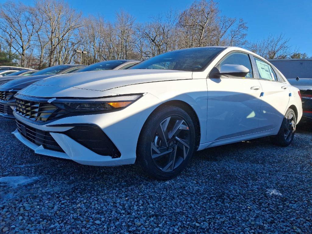 new 2025 Hyundai Elantra car, priced at $26,725