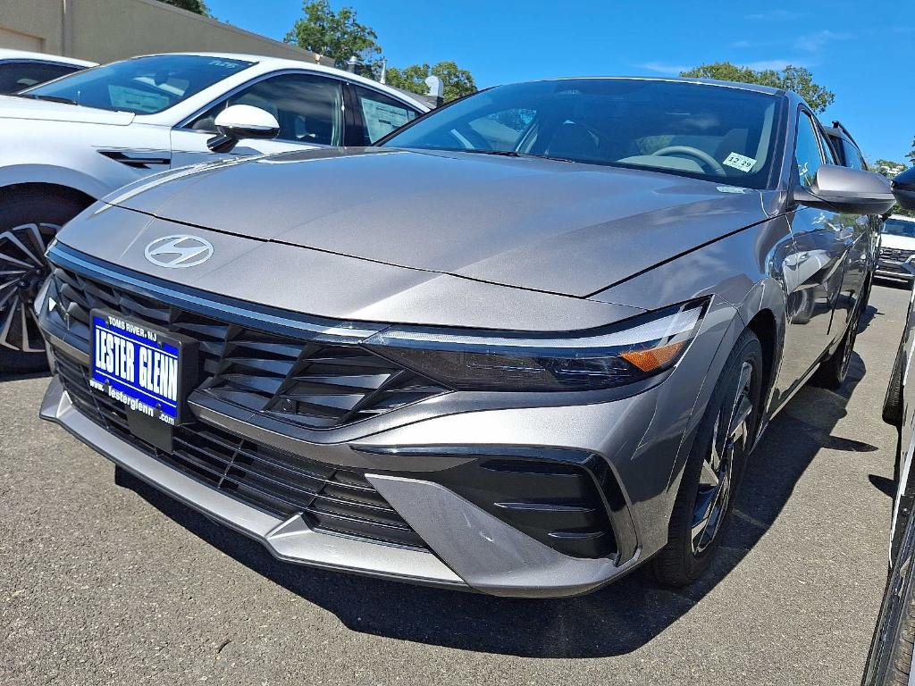 new 2024 Hyundai Elantra car, priced at $27,020