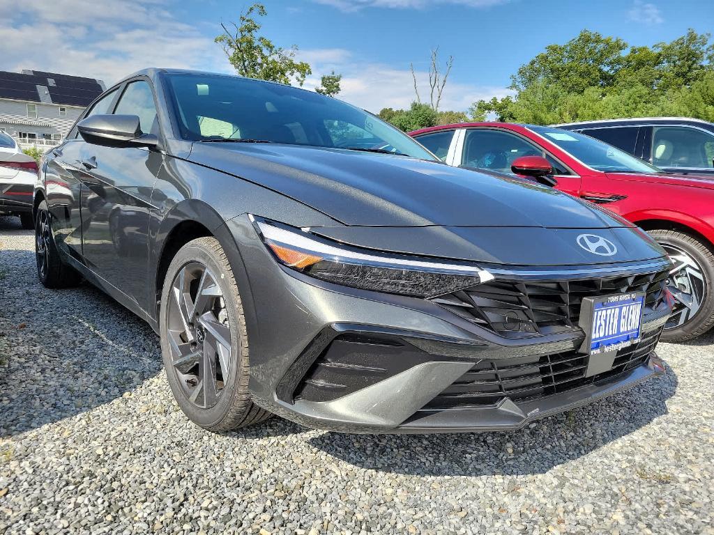 new 2024 Hyundai Elantra car, priced at $27,020