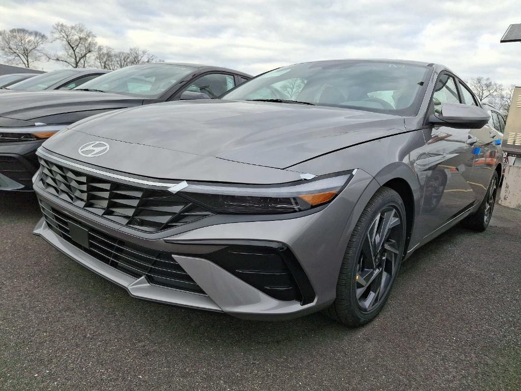 new 2025 Hyundai Elantra car, priced at $26,290