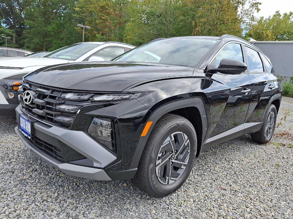 new 2025 Hyundai TUCSON Hybrid car, priced at $34,610
