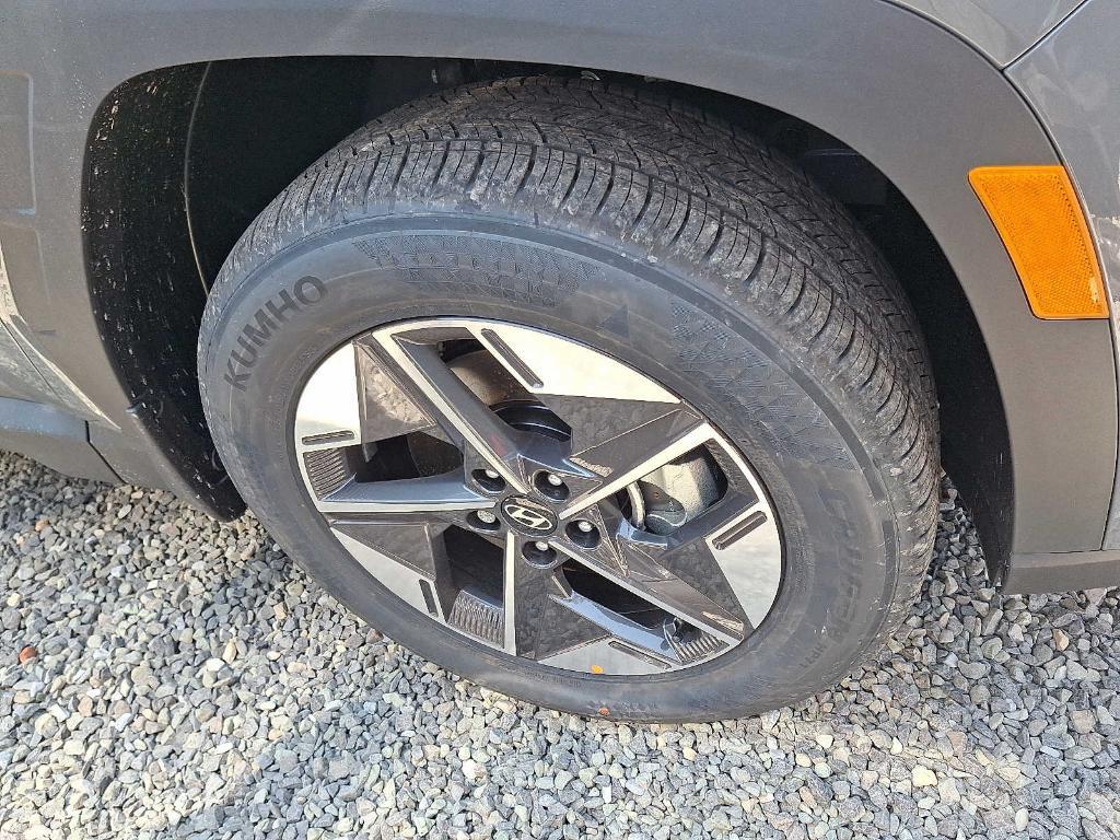 new 2025 Hyundai Tucson car, priced at $32,405