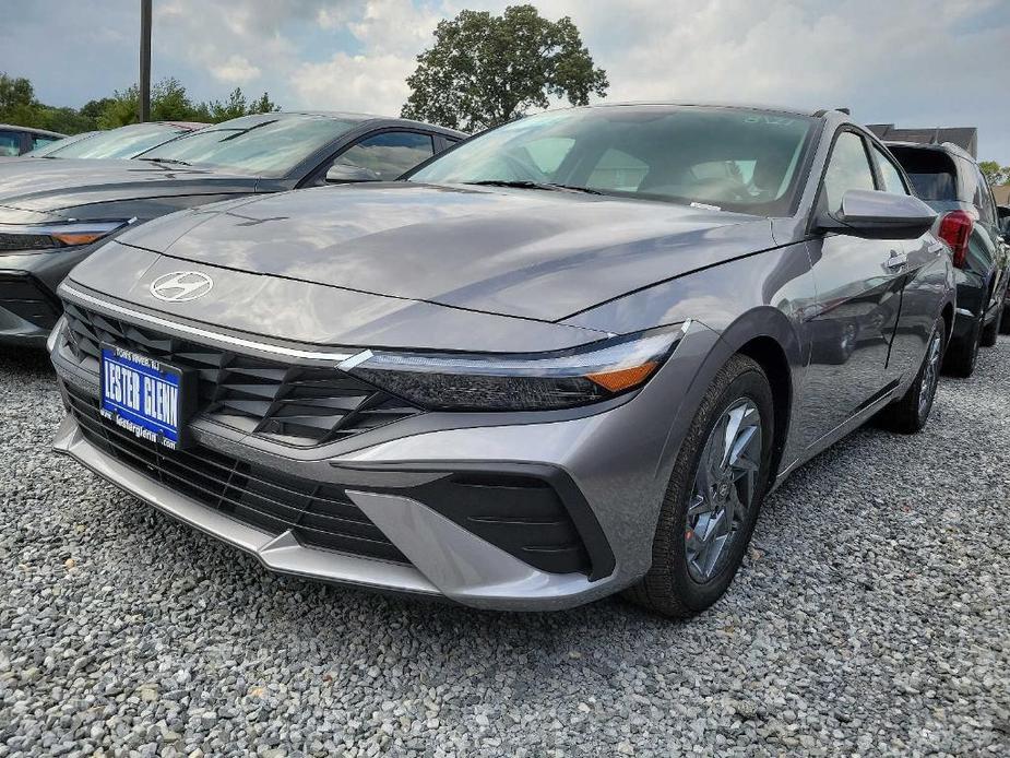 new 2024 Hyundai Elantra car, priced at $25,235