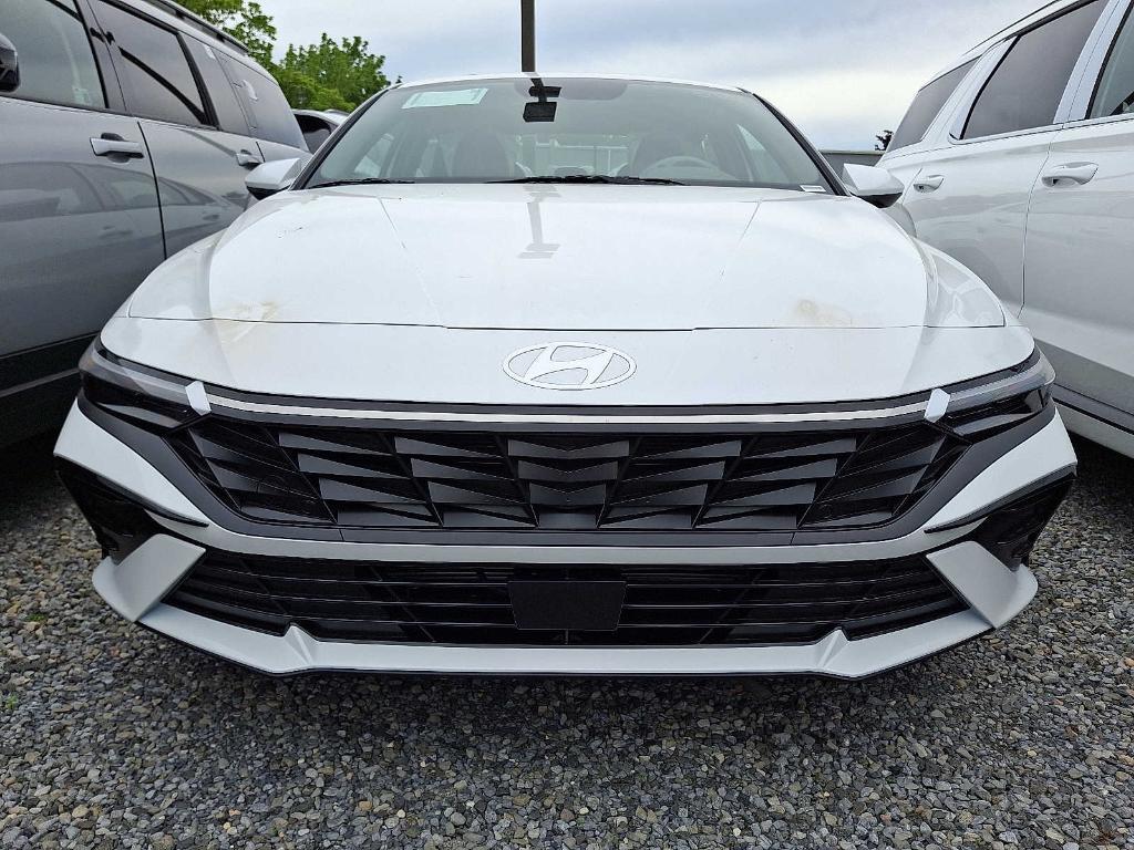 new 2025 Hyundai Elantra car, priced at $27,860