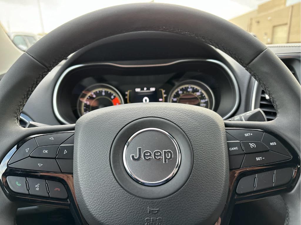 used 2020 Jeep Cherokee car, priced at $19,995