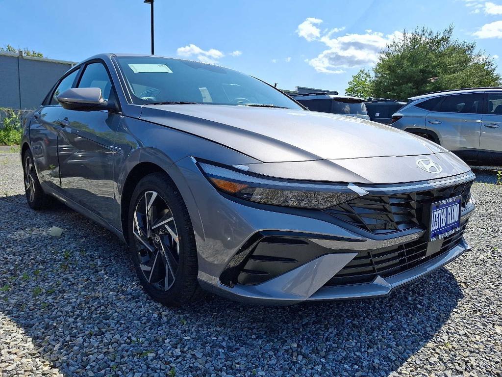 new 2025 Hyundai Elantra car, priced at $26,360