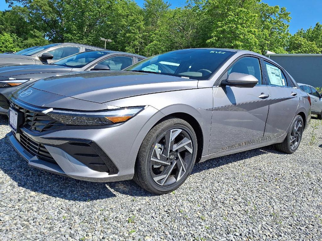 new 2025 Hyundai Elantra car, priced at $26,360