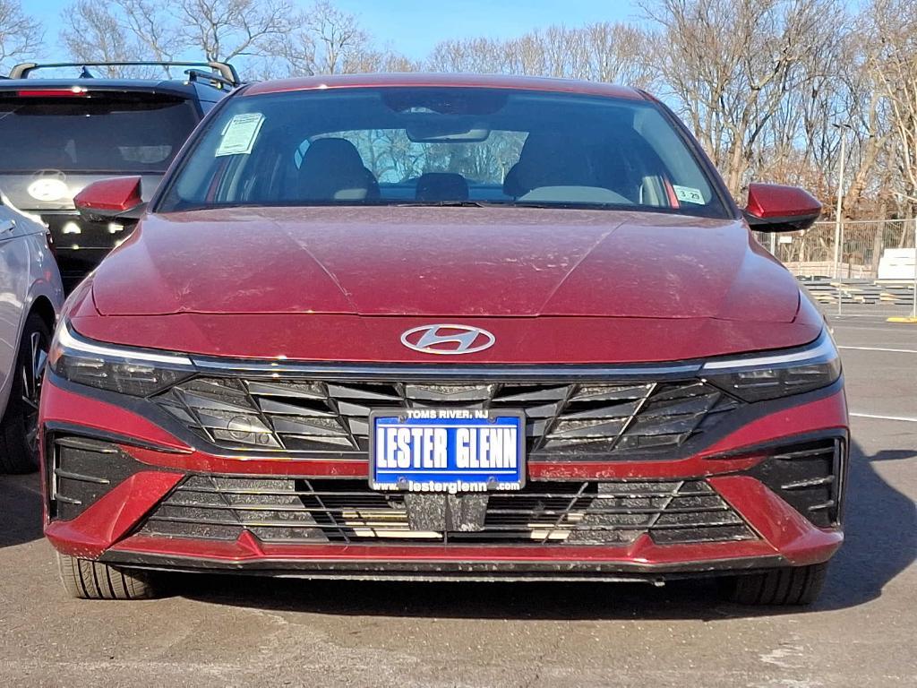 new 2024 Hyundai Elantra car, priced at $25,300